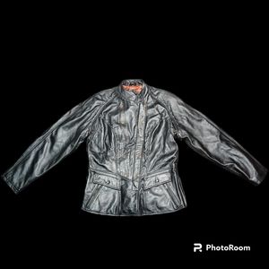 Vintage Harley-Davidson black leather jacket.